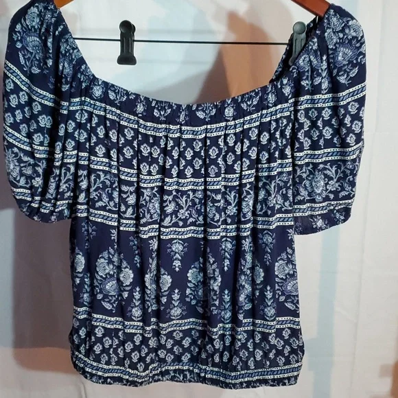 American Eagle Outfitters  top - Picture 3 of 4